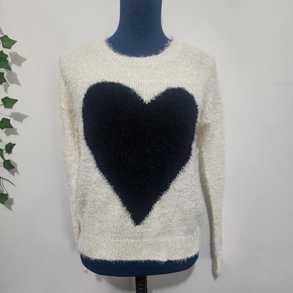 Chelsea & Theodore Sweaters - Chelsea & Theodore Ivory Fuzzy Sweater with Black Heart